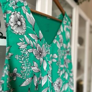 Vibrant green tropical pattern blouse
